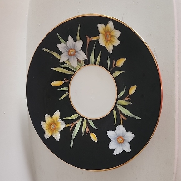 Vintage Black Aynsley English Porcelain Cup/Saucer with Daffodils Corset - Picture 4 of 7